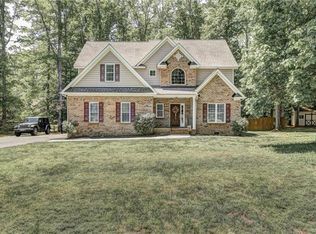 4019 Tweedsmuir Rd, Moseley, VA 23120