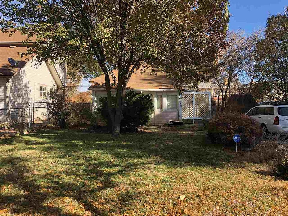 2nd image of 1358 N 15th St