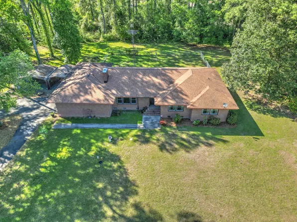 3936 Vance Rd, Holly Hill, SC 29059