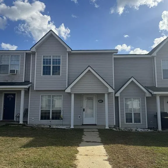 114 Palm Dr — Photo 20