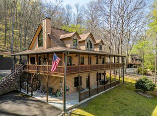 197 Meadowood Ln, Blue Ridge, GA 30513