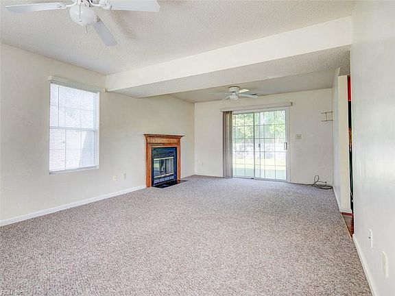 4th image of 1710 N River Creek Lndg