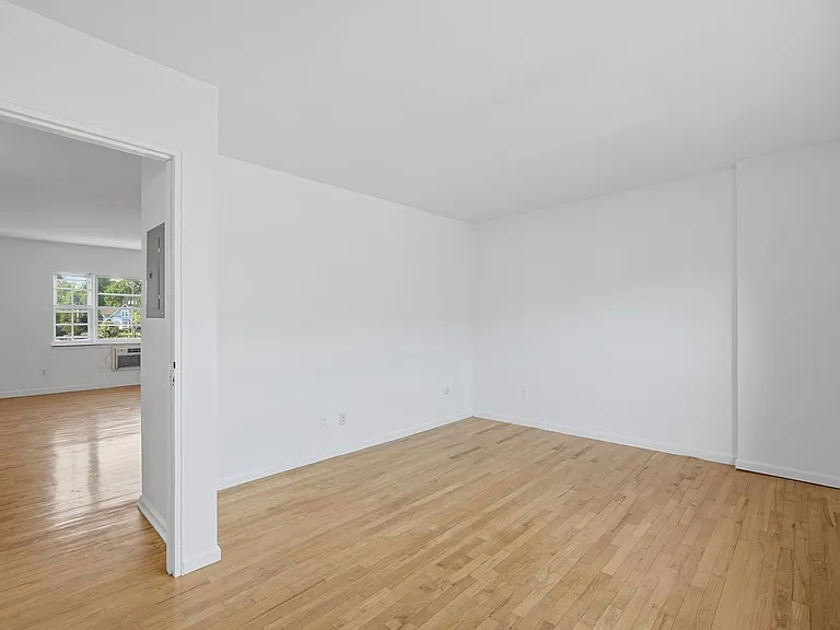 46 Washington Ave #L — Photo 5