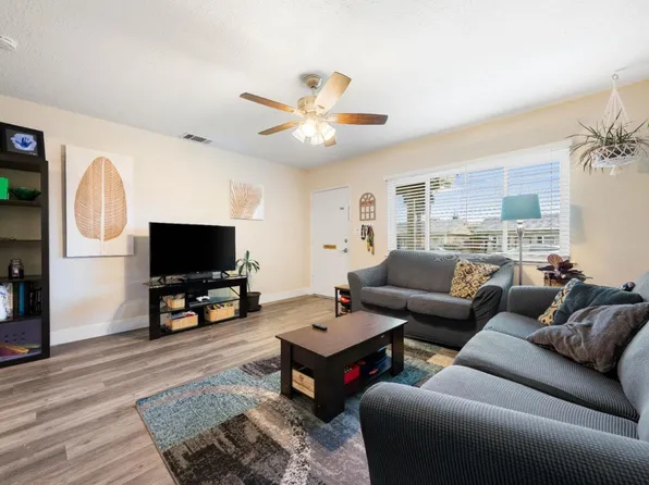 2119 Whippoorwill Ln, Sacramento, CA 95821