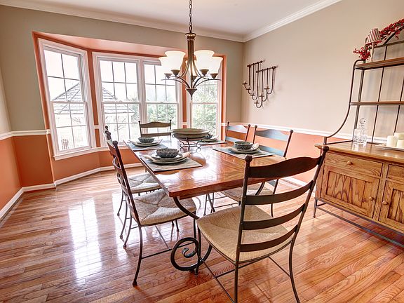 5th image of 41920 Cranberry Ln