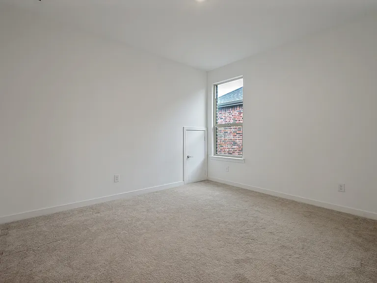 108 Invermore Dr — Photo 12