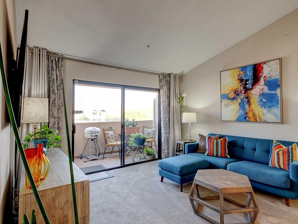 2nd image of 222 N Calle El Segundo APT 537