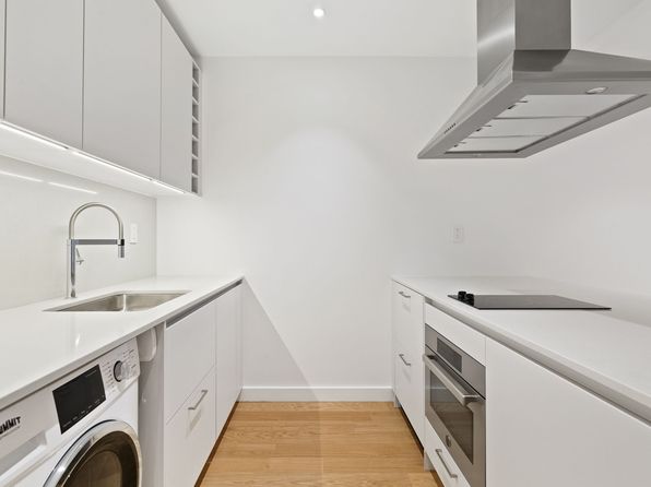 321 E 22nd St APT 3S