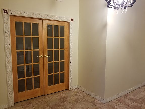 3rd image of 318 Nome Ave