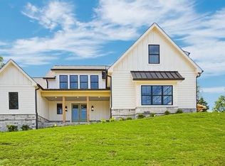 141 Palisade Dr, Rydal, GA 30171