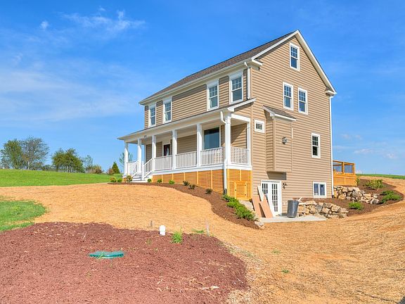 2nd image of 3715 Oxford Ct