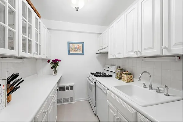 Sold by Douglas Elliman | media 13