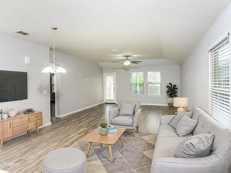 2028 Atticus Dr — Photo 3