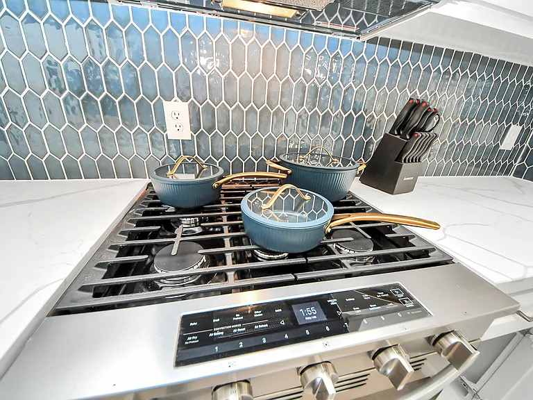 Falcon Meadow Dr — Photo 34