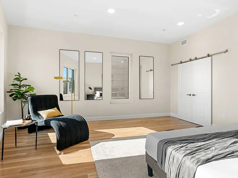 16 Taber St #201 — Photo 9