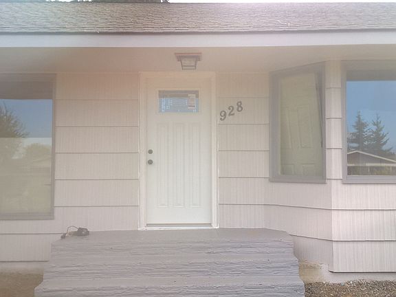 4th image of 928 W 14th St