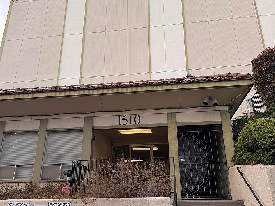 1st image of 1510 E St APT 22