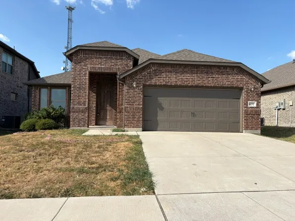 6252 Red Falcon Dr, Fort Worth, TX 76179