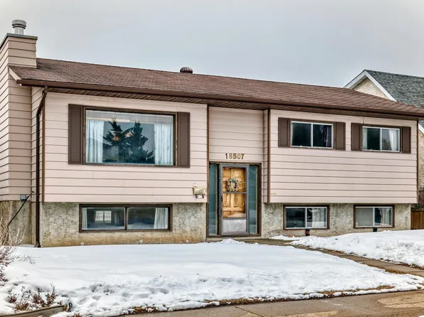 18507 98th Ave NW, Edmonton, AB T5T 3E6