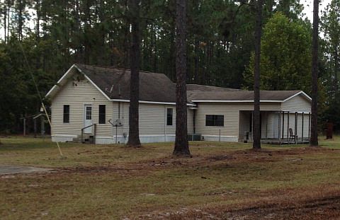 4th image of 143 Blue Jay Ln