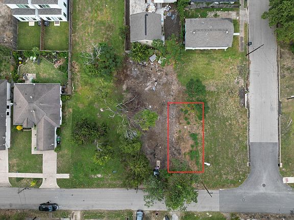 2nd image of 3217 Tuam St