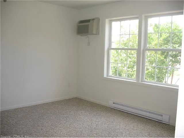 7 New St #202 — Photo 6
