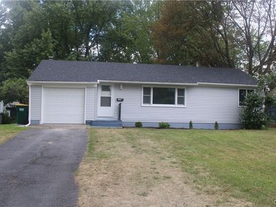 127 Oakley Dr, North Syracuse, NY, 13212