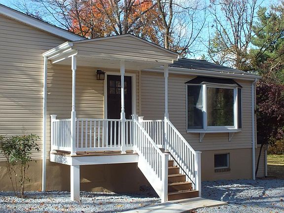 2nd image of 203 E Deer Park Dr