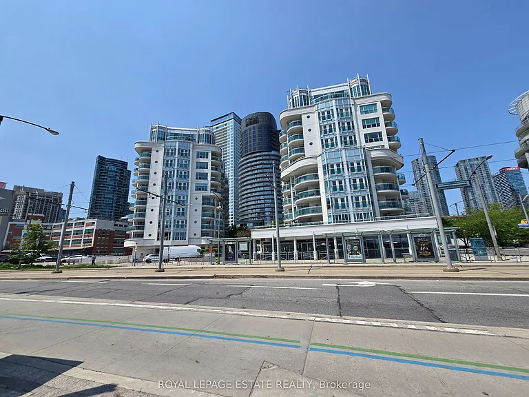 600 Queens Quay W #632 — Photo 1