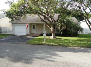 14553 SW 142 Court Cir S, Miami, FL 33186