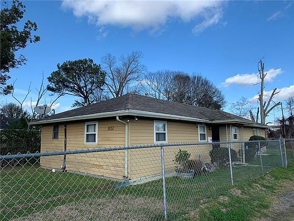 2nd image of 1832 Wagner St