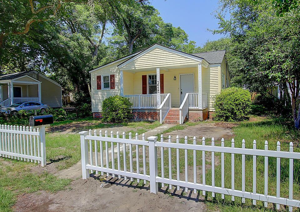 1st image of 2649 Madden Dr