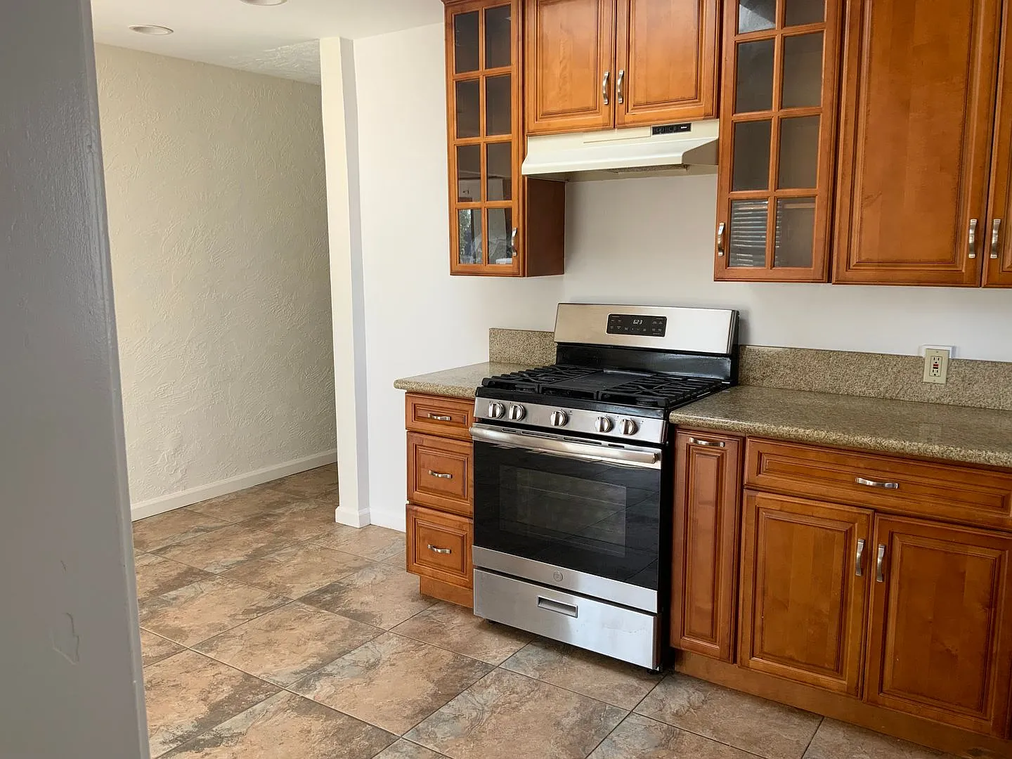 Two bedroom house in South Redondo with garage — Photo 4