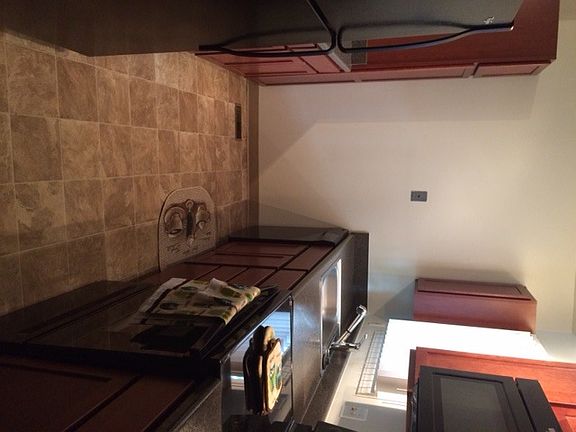 2nd image of 3004 Chelsea Cir