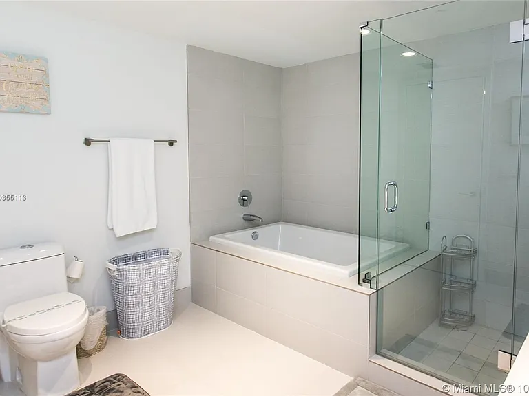 2600 E Hallandale Beach Blvd #T501 — Photo 20