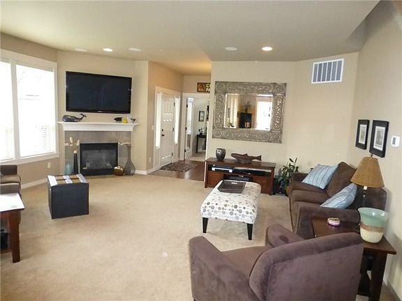3rd image of 3206 Vista Verde Ln SW
