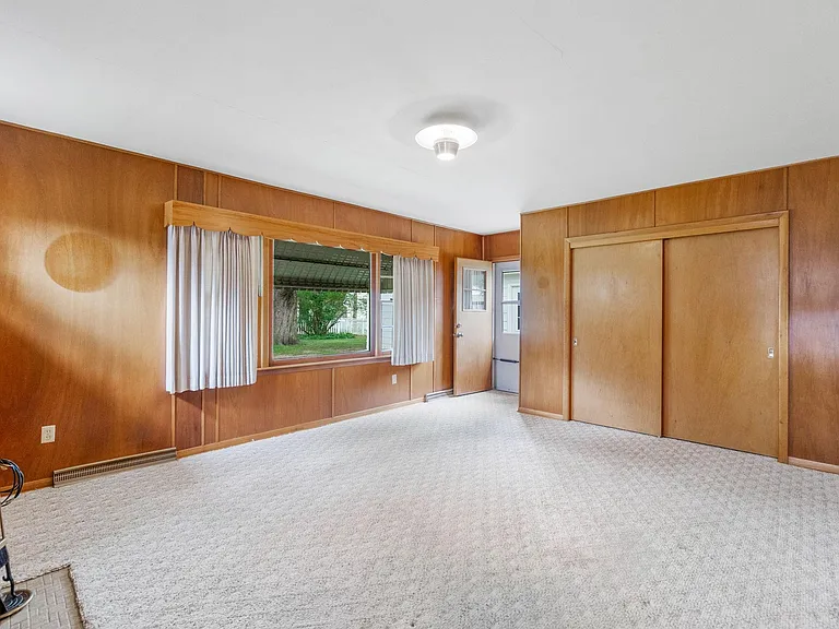 1238 S Hill Dr — Photo 30