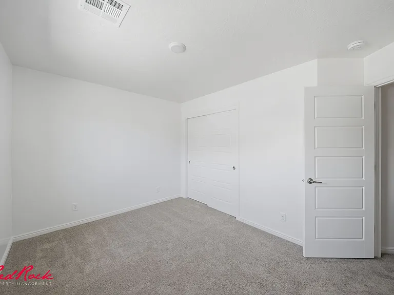391 S Deep Creek Dr — Photo 24