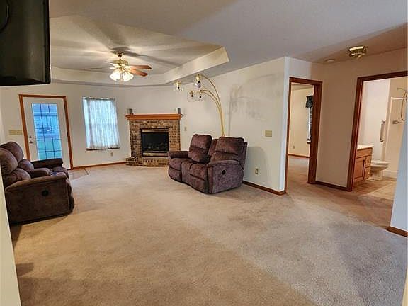 4th image of 2801 Station Ave