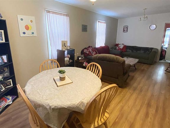 2nd image of 3321 7th Ave
