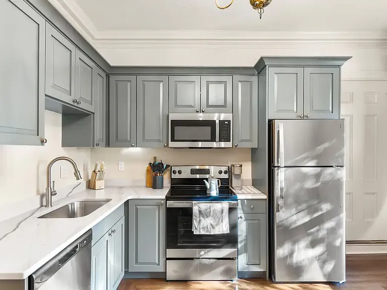 2480 Van Buren Ave #4 — Photo 15