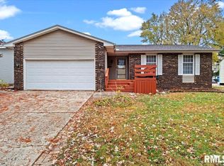 2533 Selkirk Rd, Springfield, IL 62702