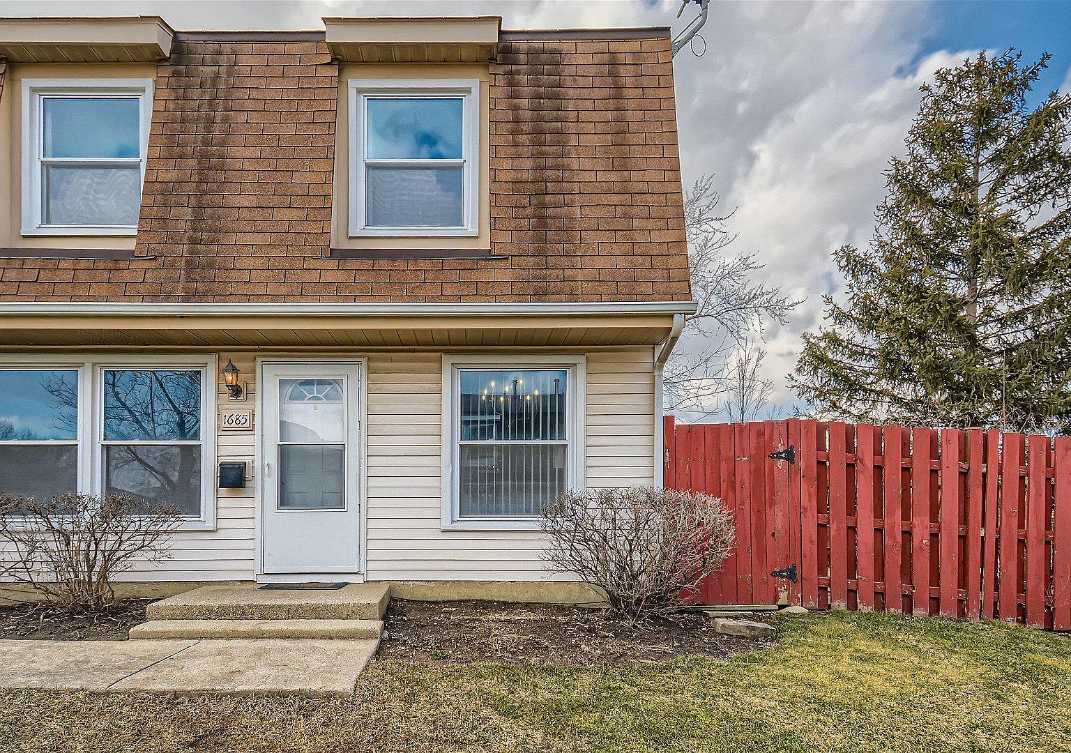 1685 Queensbury Cir, Hoffman Estates, IL 60169 Zillow