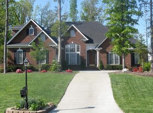 614 Drumcliff Ct, Matthews, NC 28104