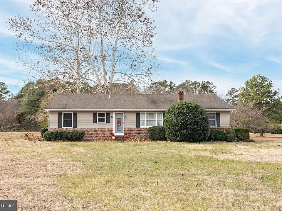 1st image of 24383 Robins Creek Rd
