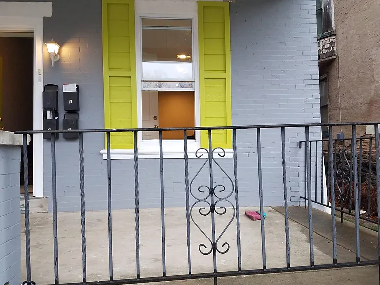 4914 Knox St #2 — Photo 6