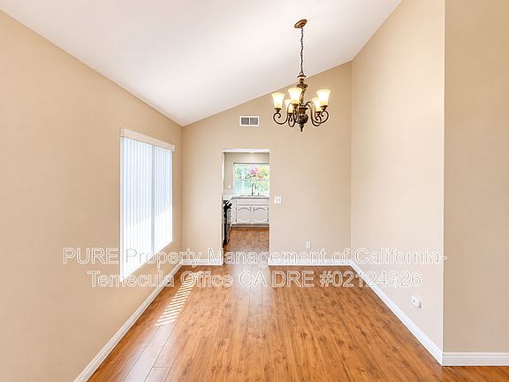3rd image of 25543 Woodside Cir