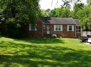 1005 S Chilhowee Dr, Knoxville, TN 37914