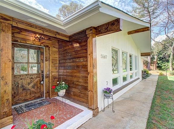 2nd image of 5567 Lansing Dr