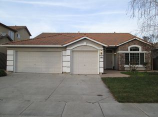 3221 Inverness St, Modesto, CA 95355